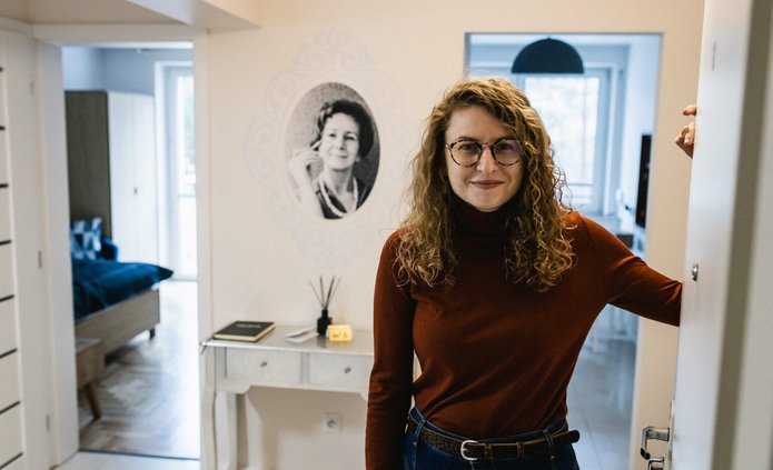 prof. Anita Jarzyna w rezydencji Wisławy Szymborskiej